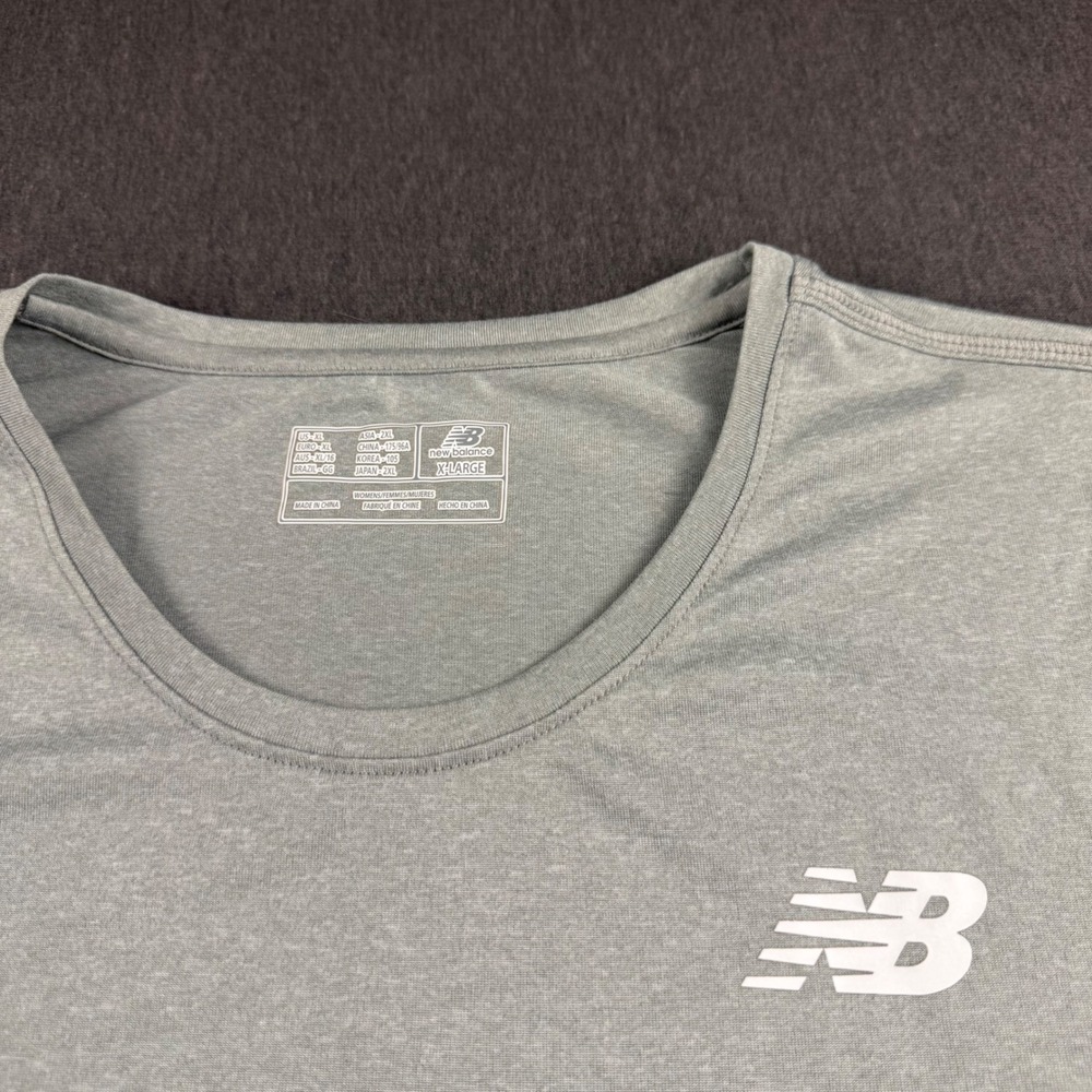 New Balance Womens XL Gray Running Warehouse Performance Short Sleeve T-Shirt‎